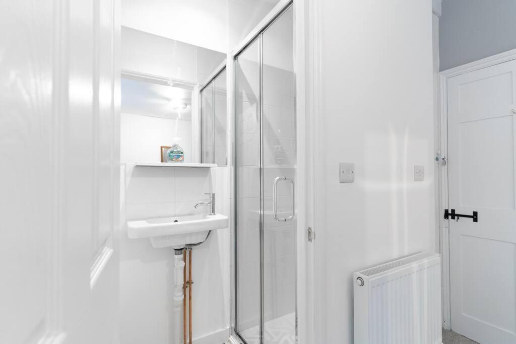 Beautiful And Contemporary Cornish Townhouse In Penzance Villa Luaran gambar